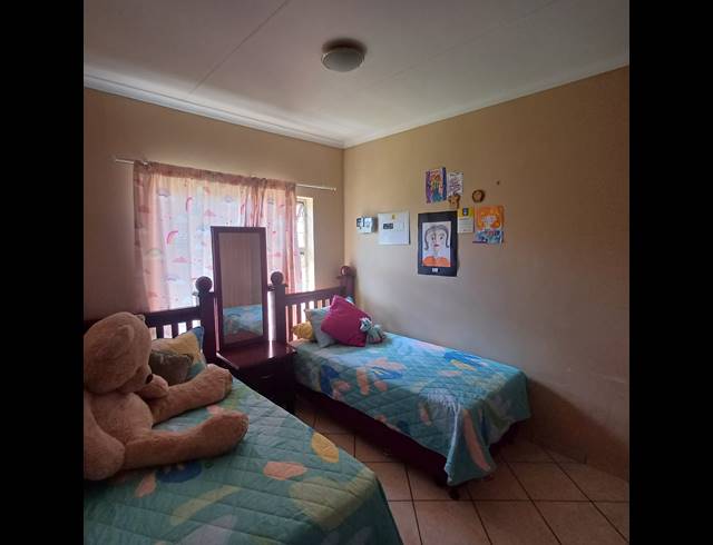2 BEDROOM TOWNHOUSE RENTED IN RIVERSDALE